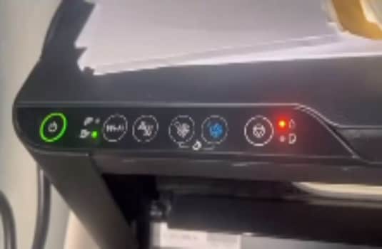 爱普生L3156三灯闪 电脑上识别型号ET-2710导致驱动安装不上